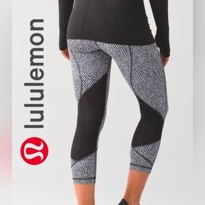 Lululemon Pace Rival Crop Scatter Star Arctic Grey EUC Size 6